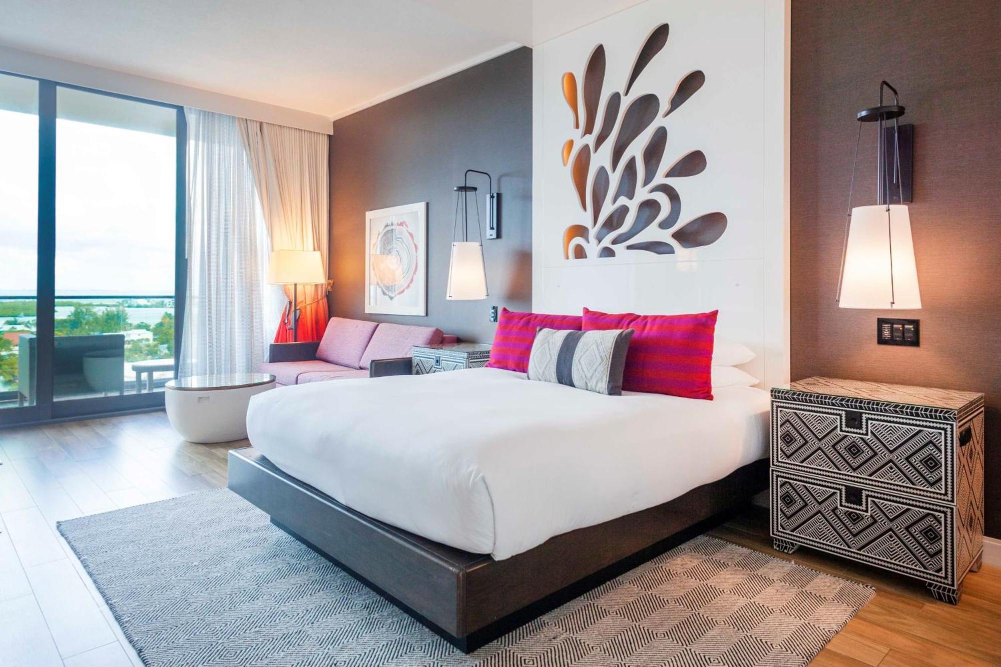 Kimpton Seafire Resort + Spa By Ihg West Bay Exterior foto